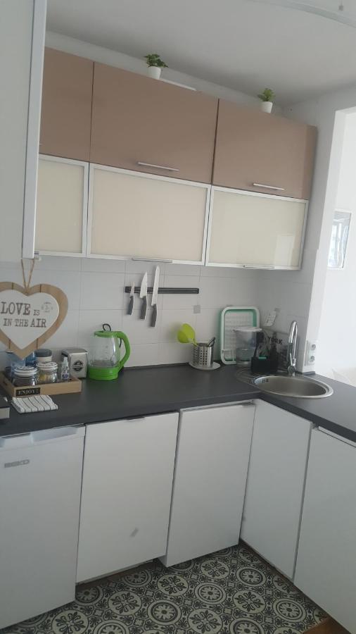 Apartament Chmielna Varsóvia Exterior foto